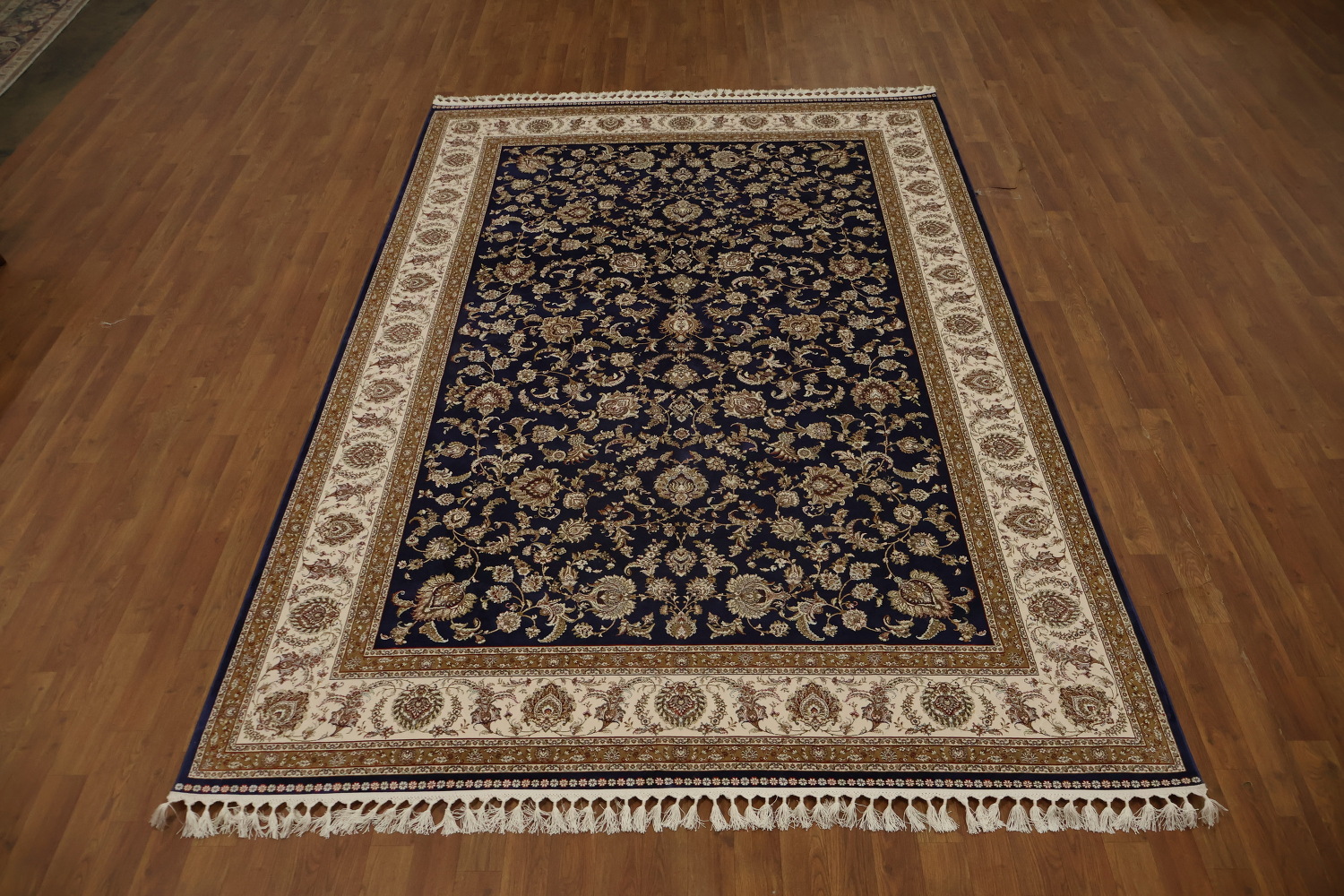 Traditional Style Qum Area Rug 7x10 Featuring Classic Floral Motifs