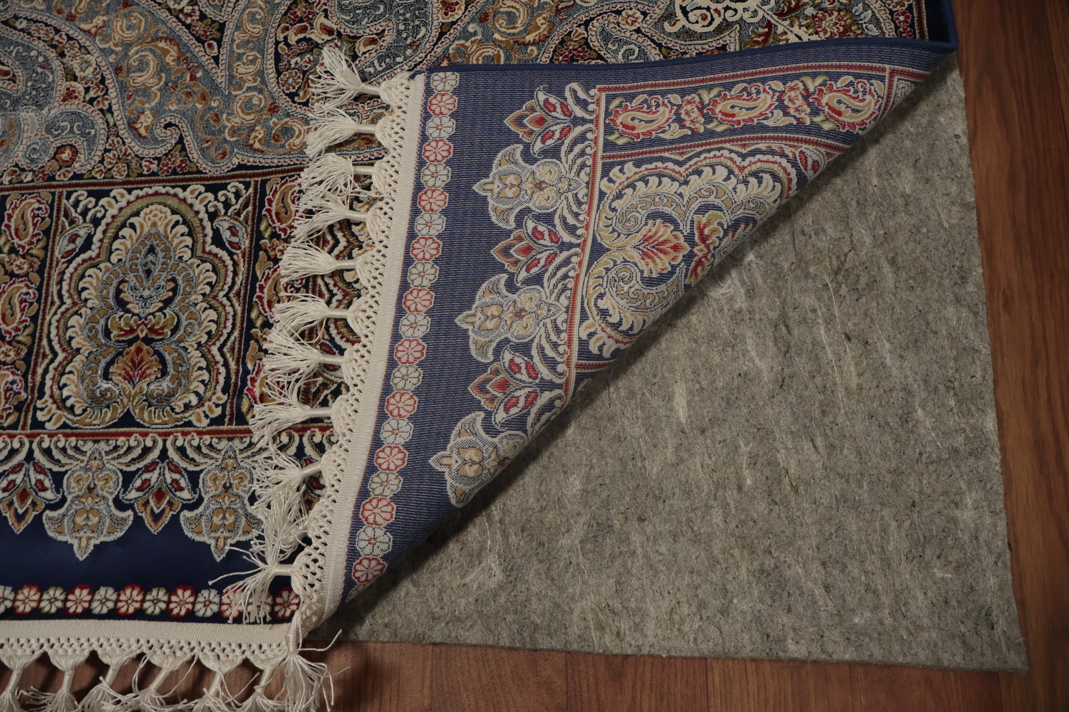 Elegant Handcrafted Qum Area Rug 7x10 with Timeless Classic Design