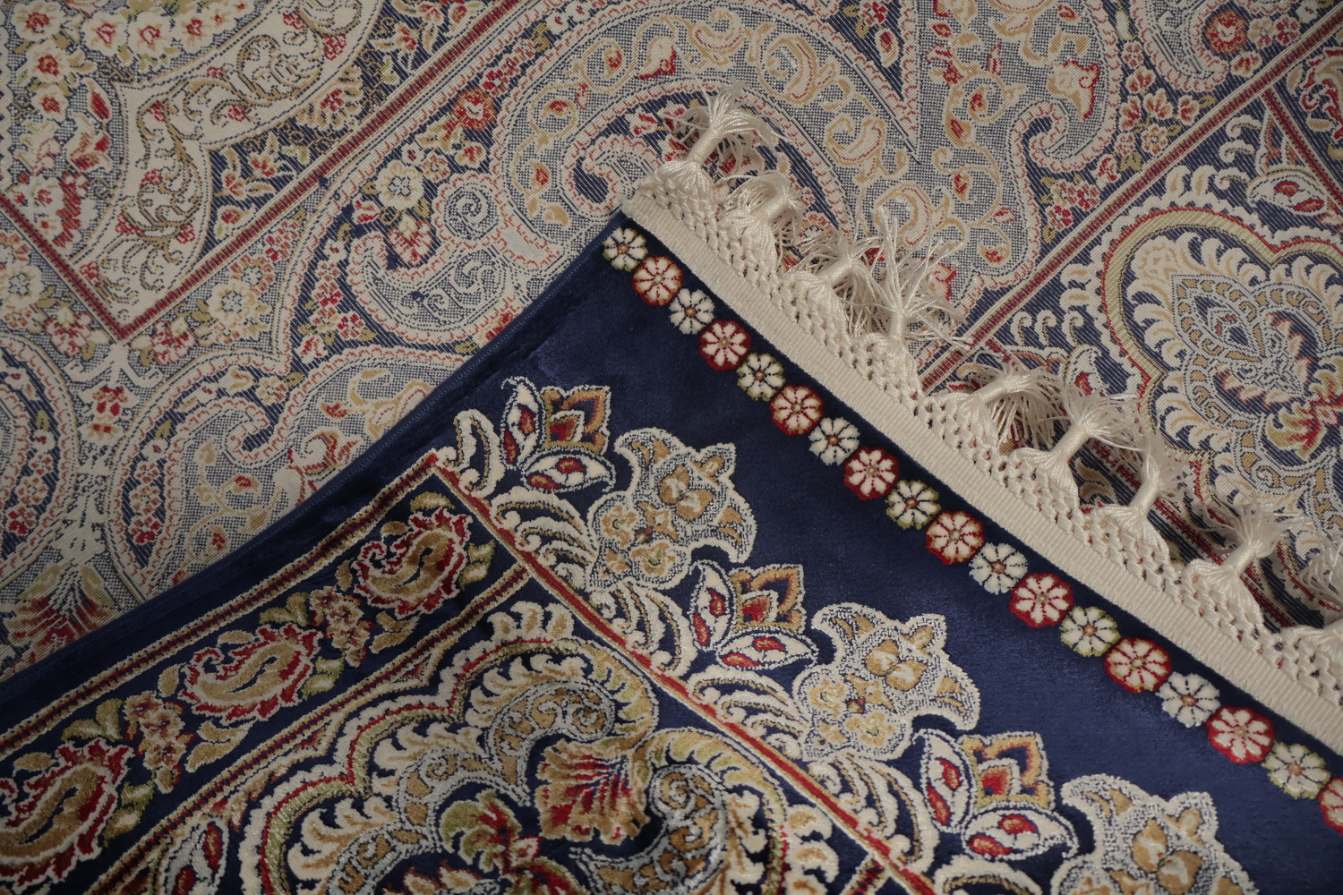 Elegant Handcrafted Qum Area Rug 7x10 with Timeless Classic Design