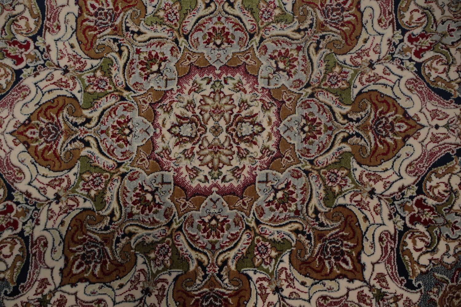 Luxurious Persian Style Rug with Intricate Medallion Design 7x10