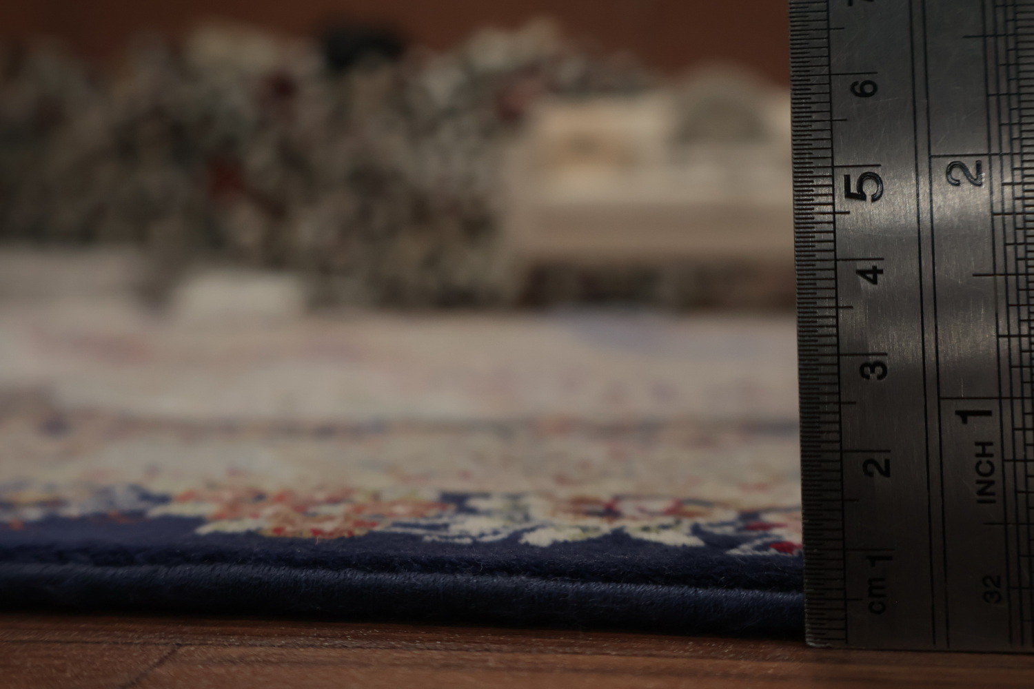 Luxurious Persian Style Rug with Intricate Medallion Design 7x10