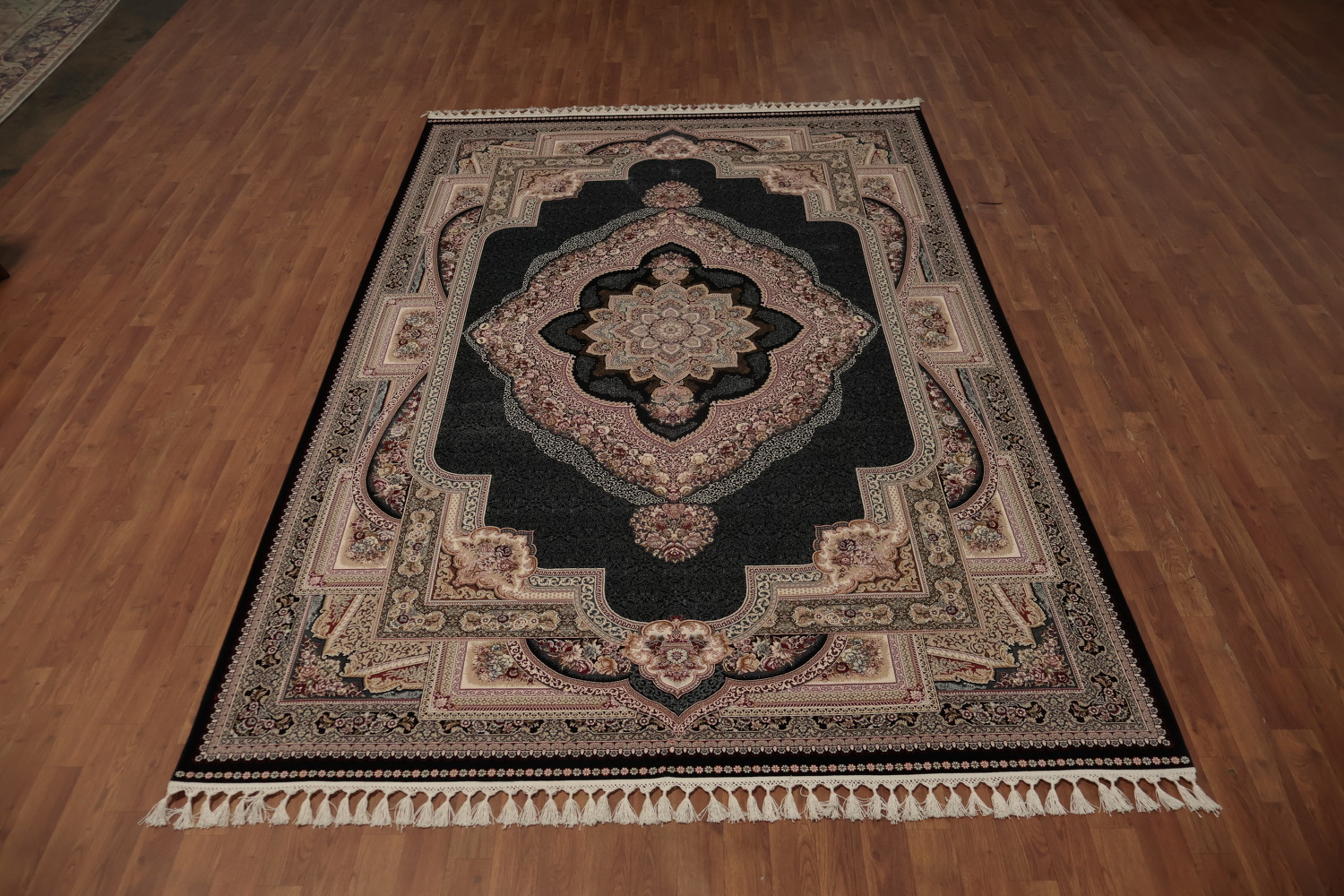 Exquisite Traditional Qum Area Rug 7x10 with Ornate Centerpiece Detail