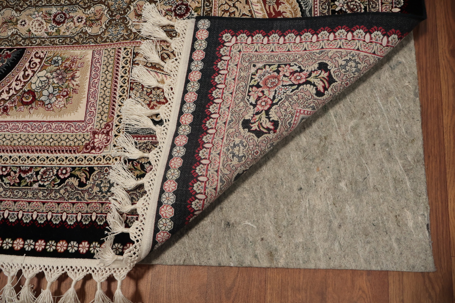 Exquisite Traditional Qum Area Rug 7x10 with Ornate Centerpiece Detail