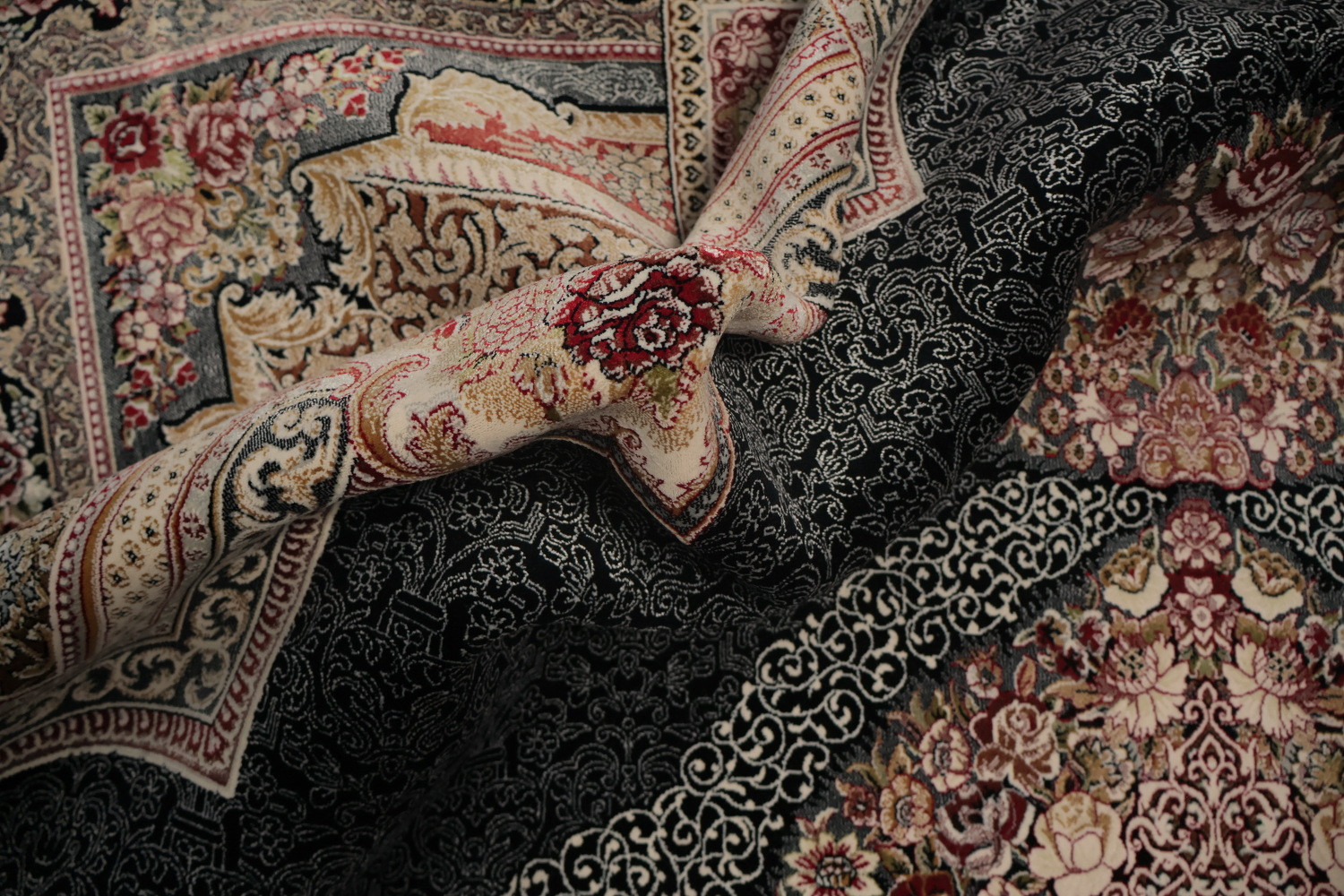 Exquisite Traditional Qum Area Rug 7x10 with Ornate Centerpiece Detail