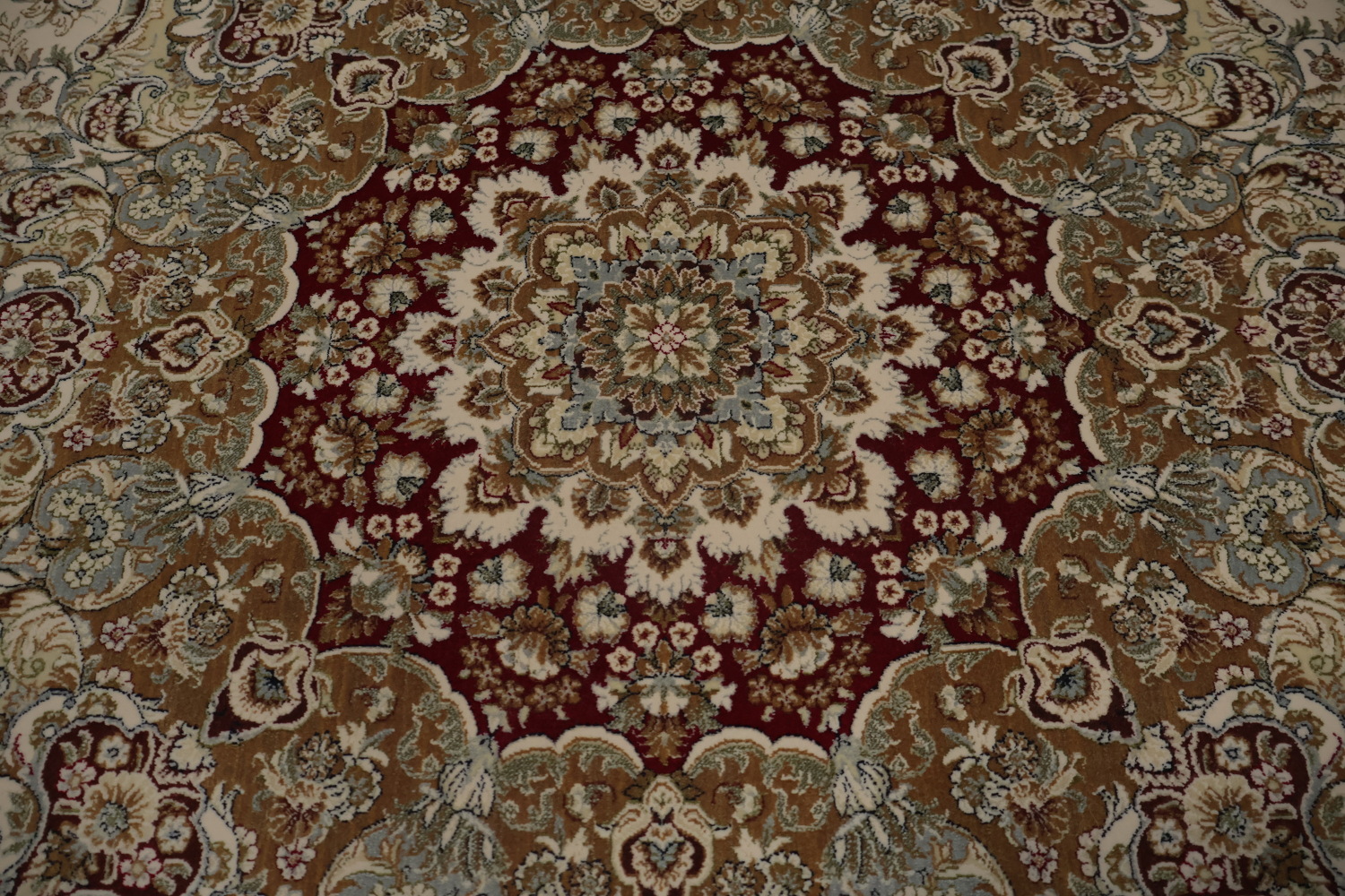Traditional Elegance Qum Area Rug 7x10 for Home Decor