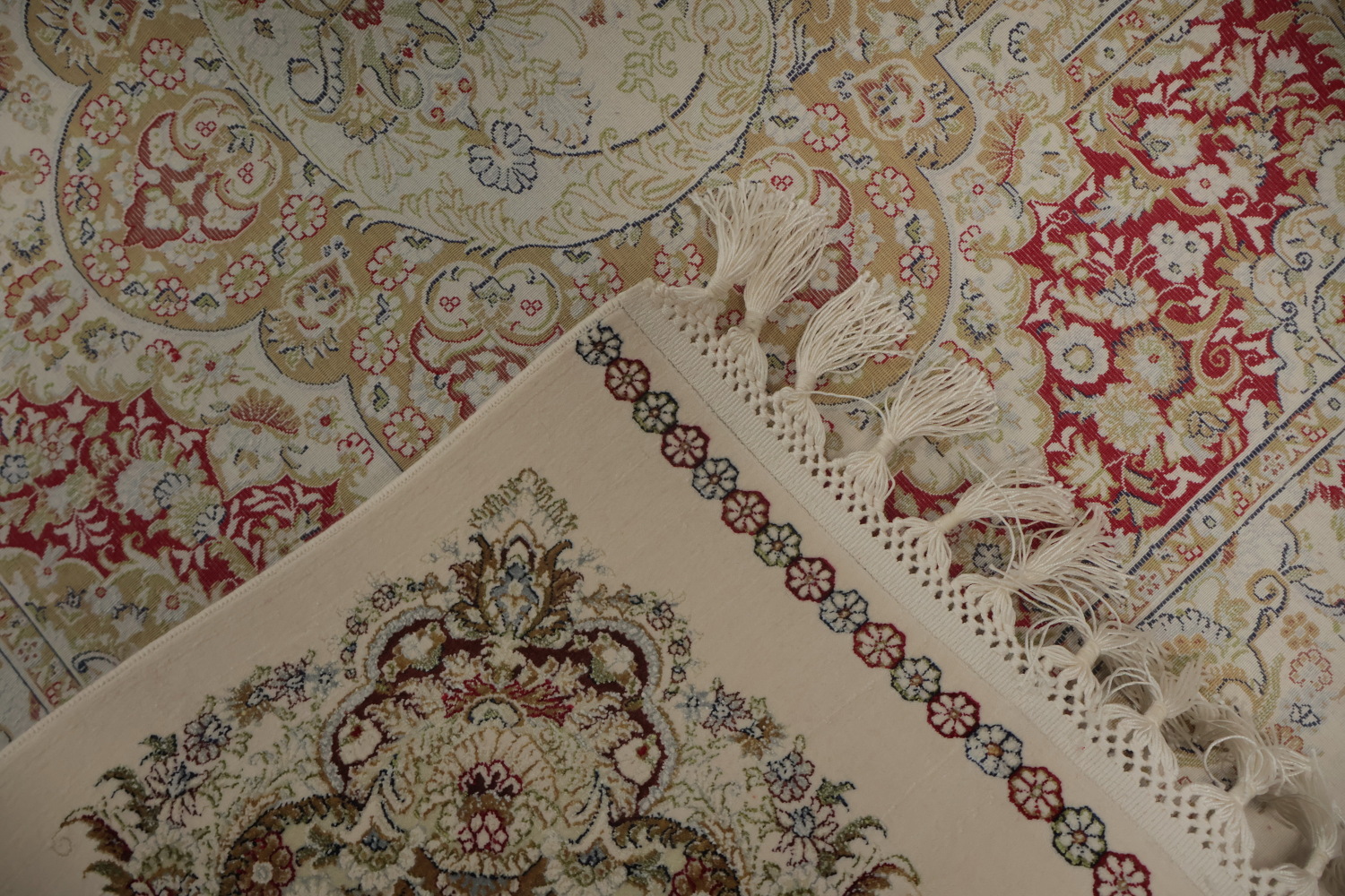 Traditional Elegance Qum Area Rug 7x10 for Home Decor