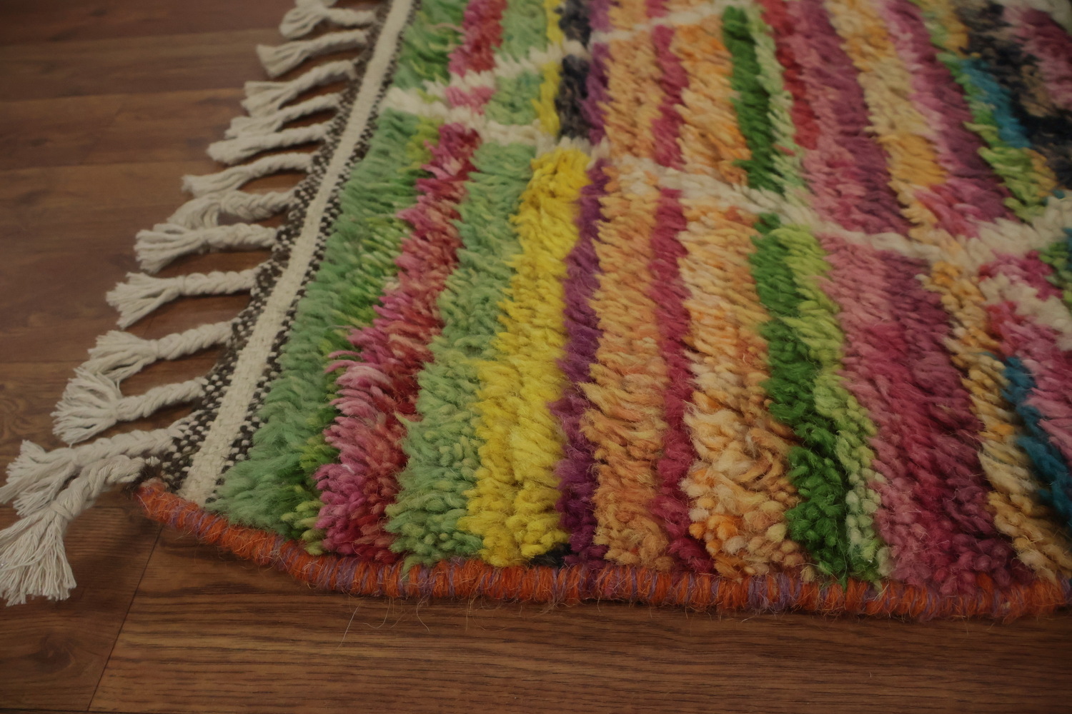 Colorful Woven Plush Moroccan Rug 4x7 for Style and Comfort
