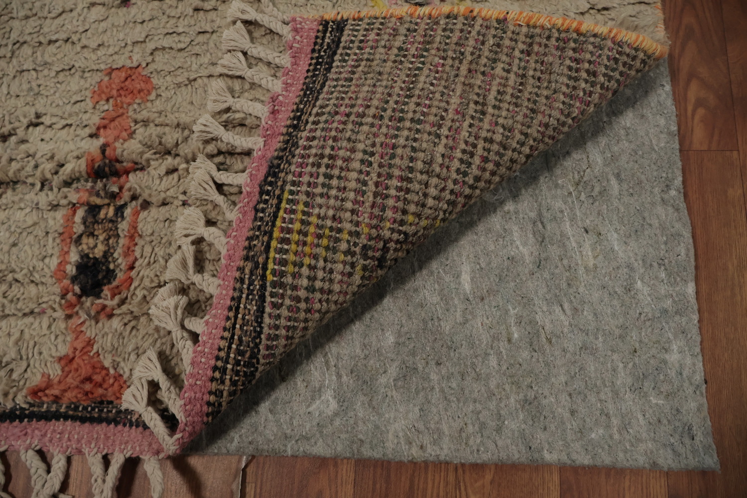 Exquisite Tribal Moroccan Area Rug 6x10 Perfect for Eclectic Spaces