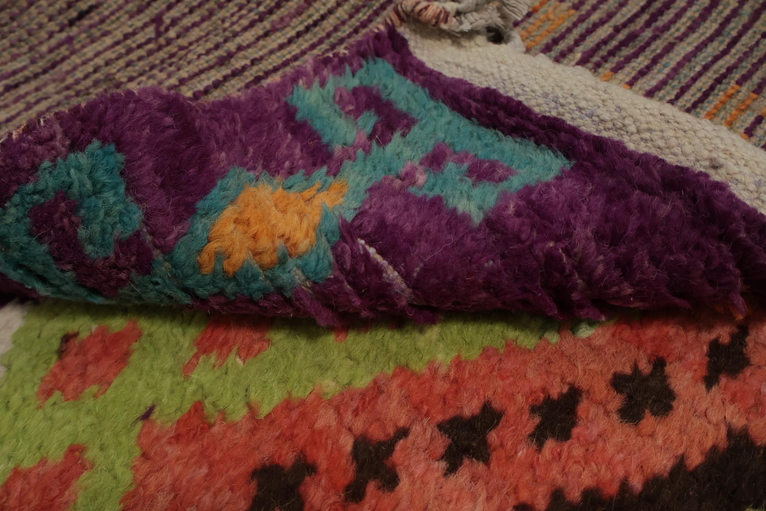 Vibrant Plush Moroccan Area Rug 6x9 with Rich Purple Background
