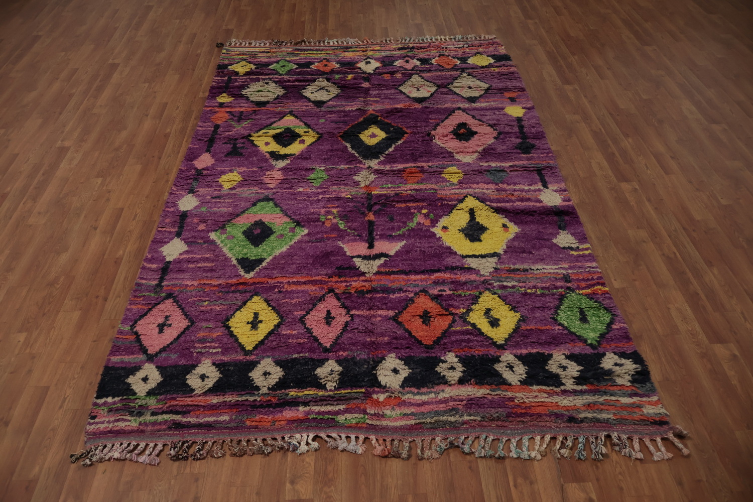 Chic and Artistic Plush Moroccan Area Rug 6x10 to Brighten Up Any Space