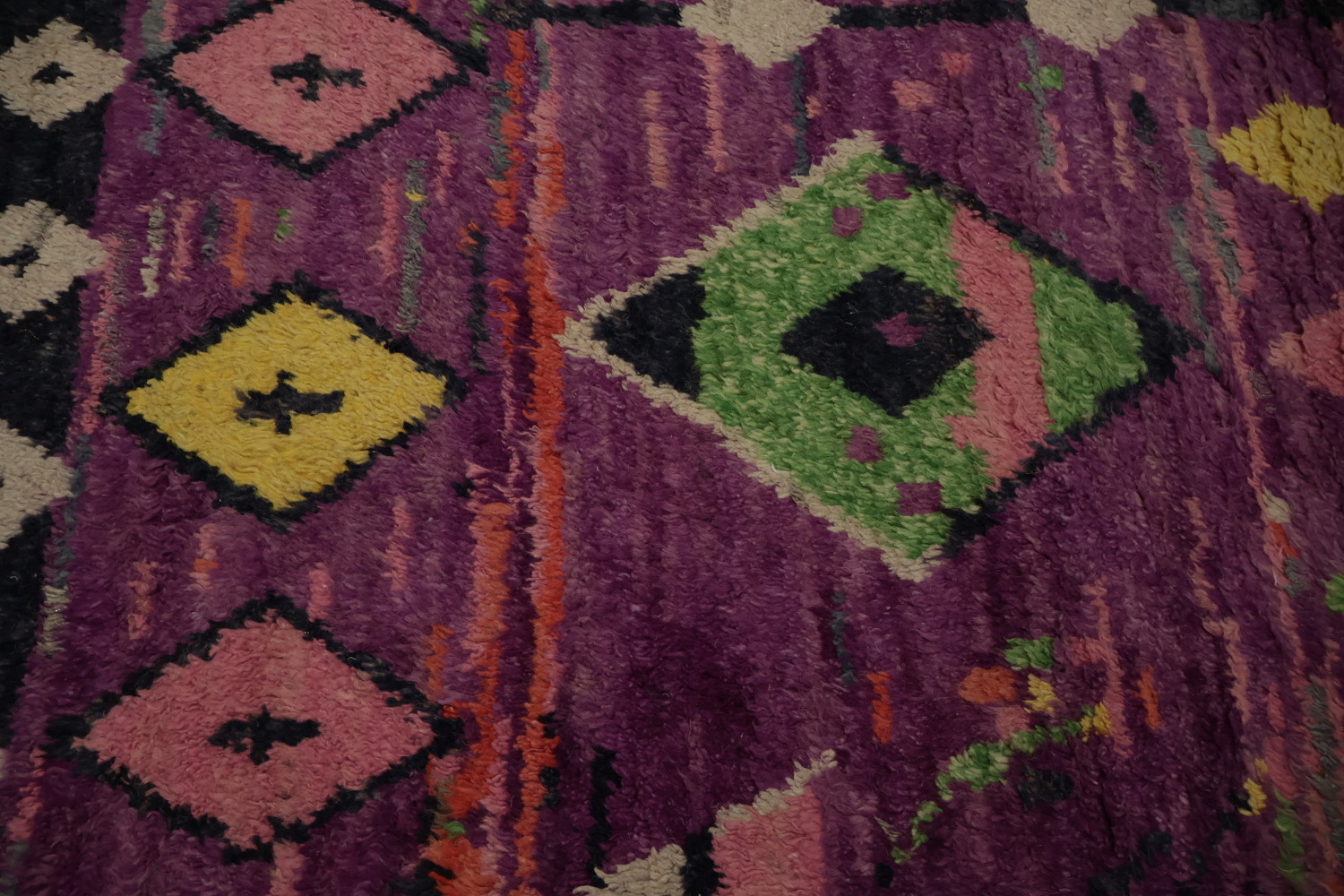 Chic and Artistic Plush Moroccan Area Rug 6x10 to Brighten Up Any Space