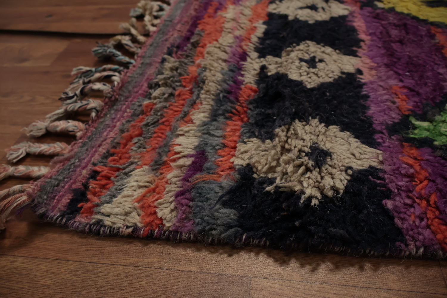 Chic and Artistic Plush Moroccan Area Rug 6x10 to Brighten Up Any Space