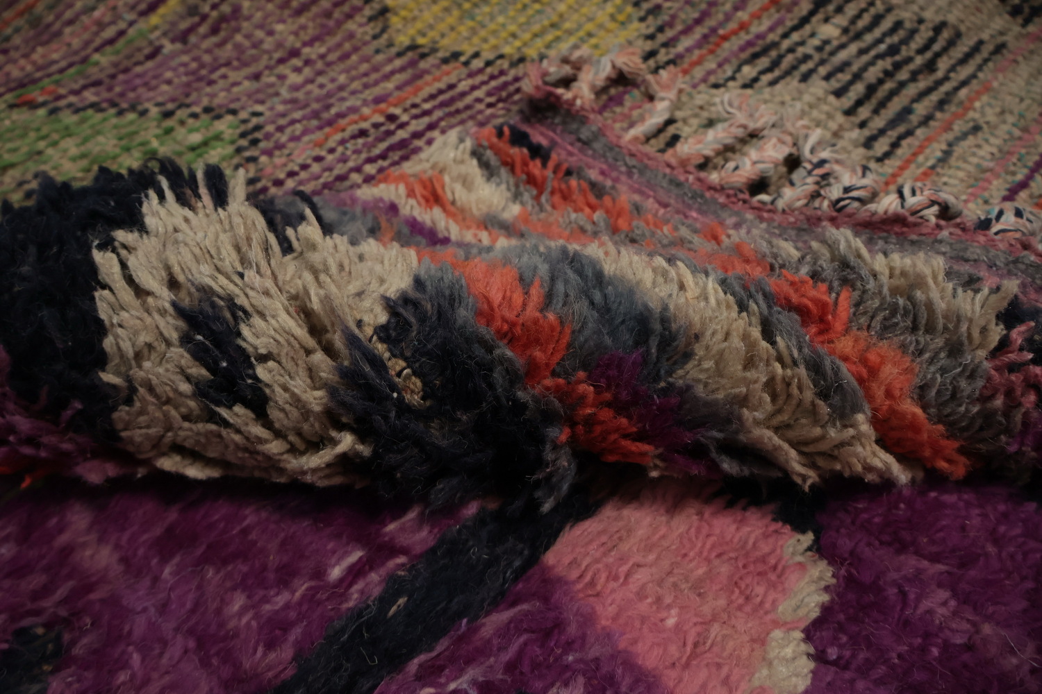 Chic and Artistic Plush Moroccan Area Rug 6x10 to Brighten Up Any Space