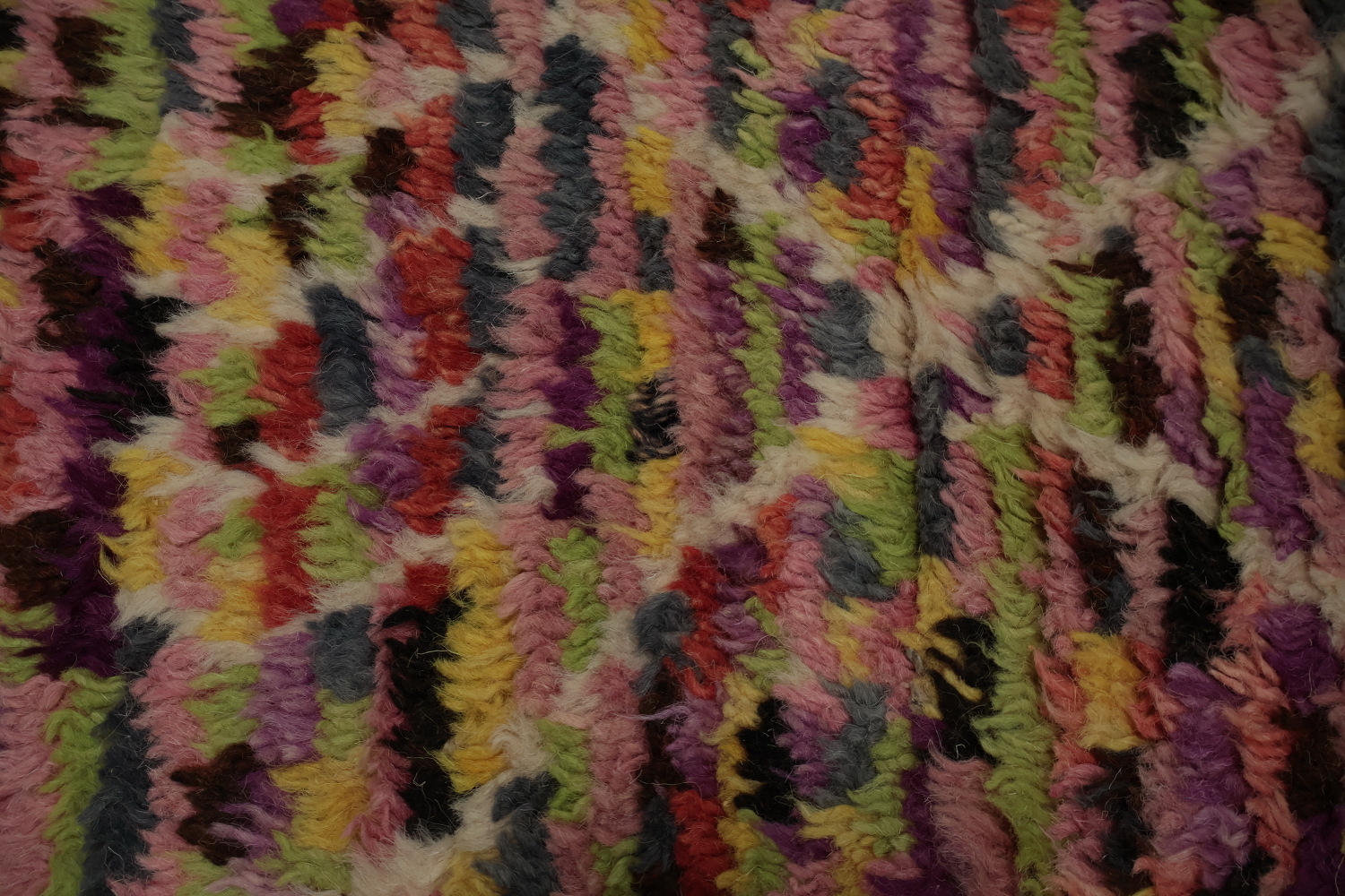 Artisan Plush Moroccan Area Rug 6x10 with Diamond Shapes and Texture