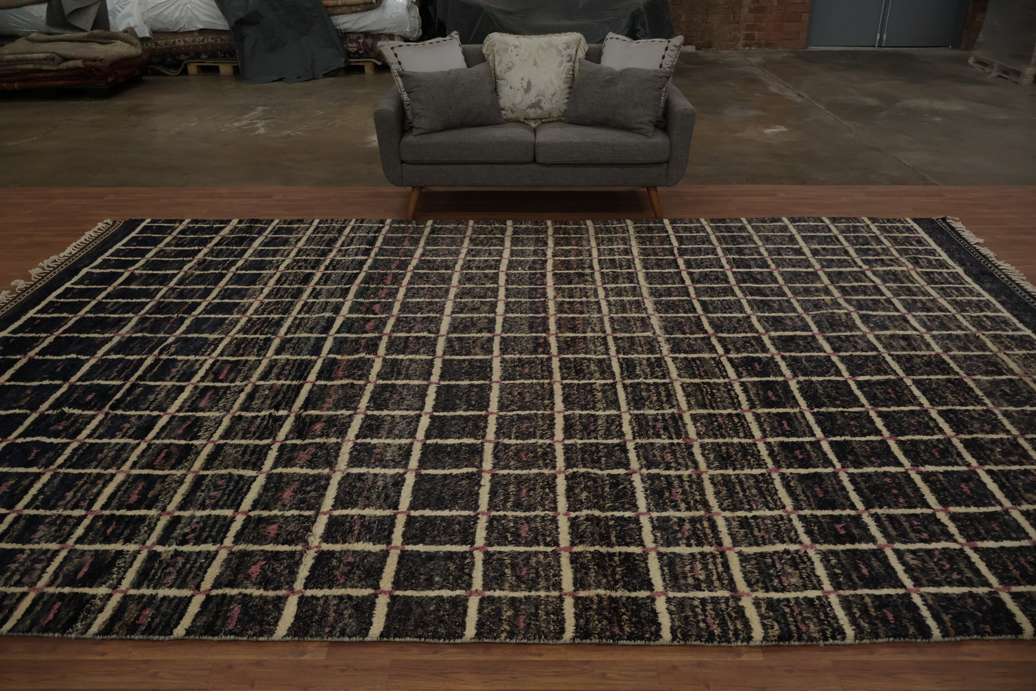 Chic Black and Navy Checkered Moroccan Area Rug for Living Room 10'x15'