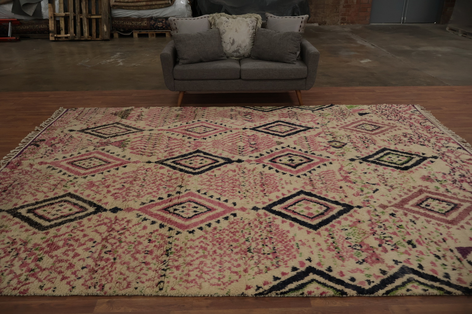 Beige & Pink Moroccan Oriental Area Rug 9x13