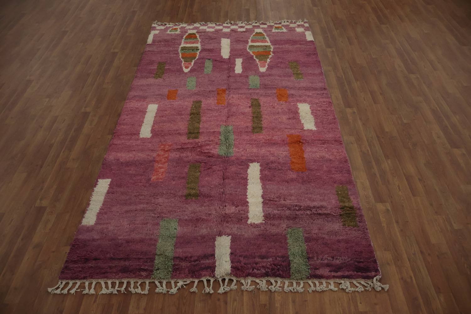 Vibrant Patterns in Artistic Plush Moroccan Area Rug 6x10