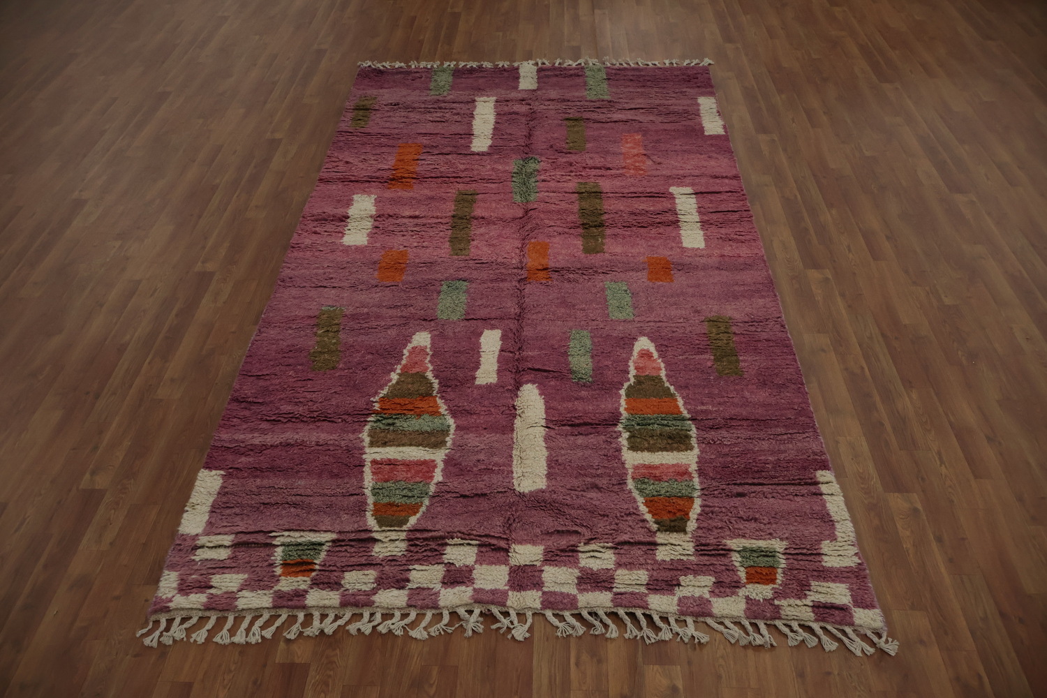 Vibrant Patterns in Artistic Plush Moroccan Area Rug 6x10