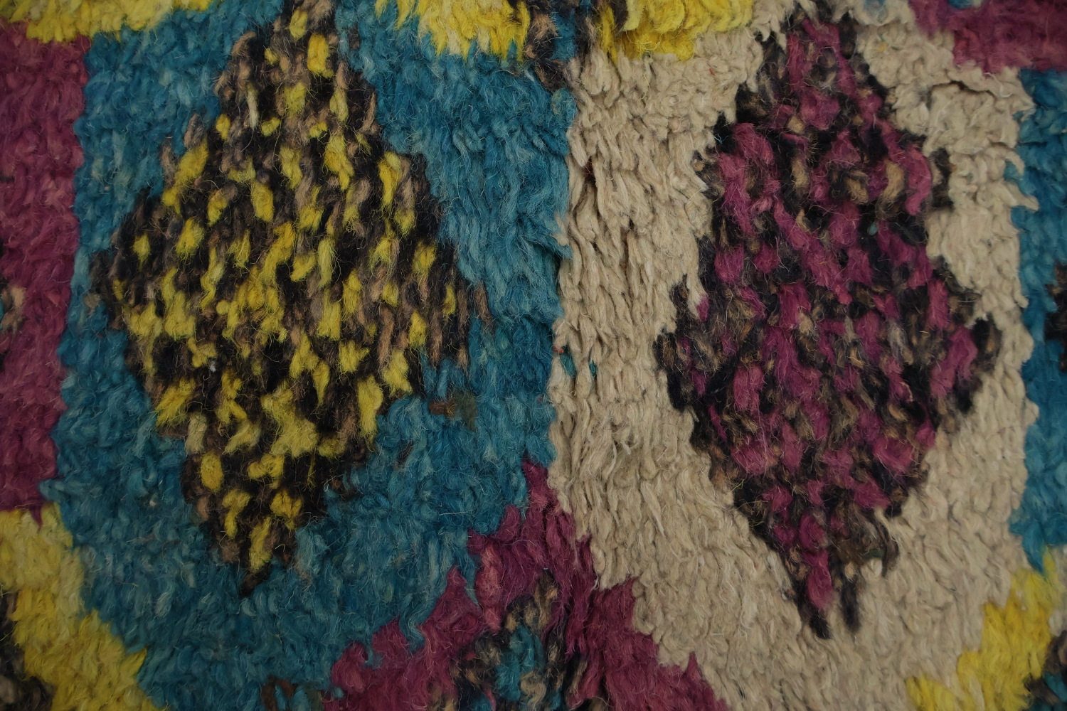 Eclectic Tribal Design Moroccan Area Rug 6x10 in Lively Pink Tones