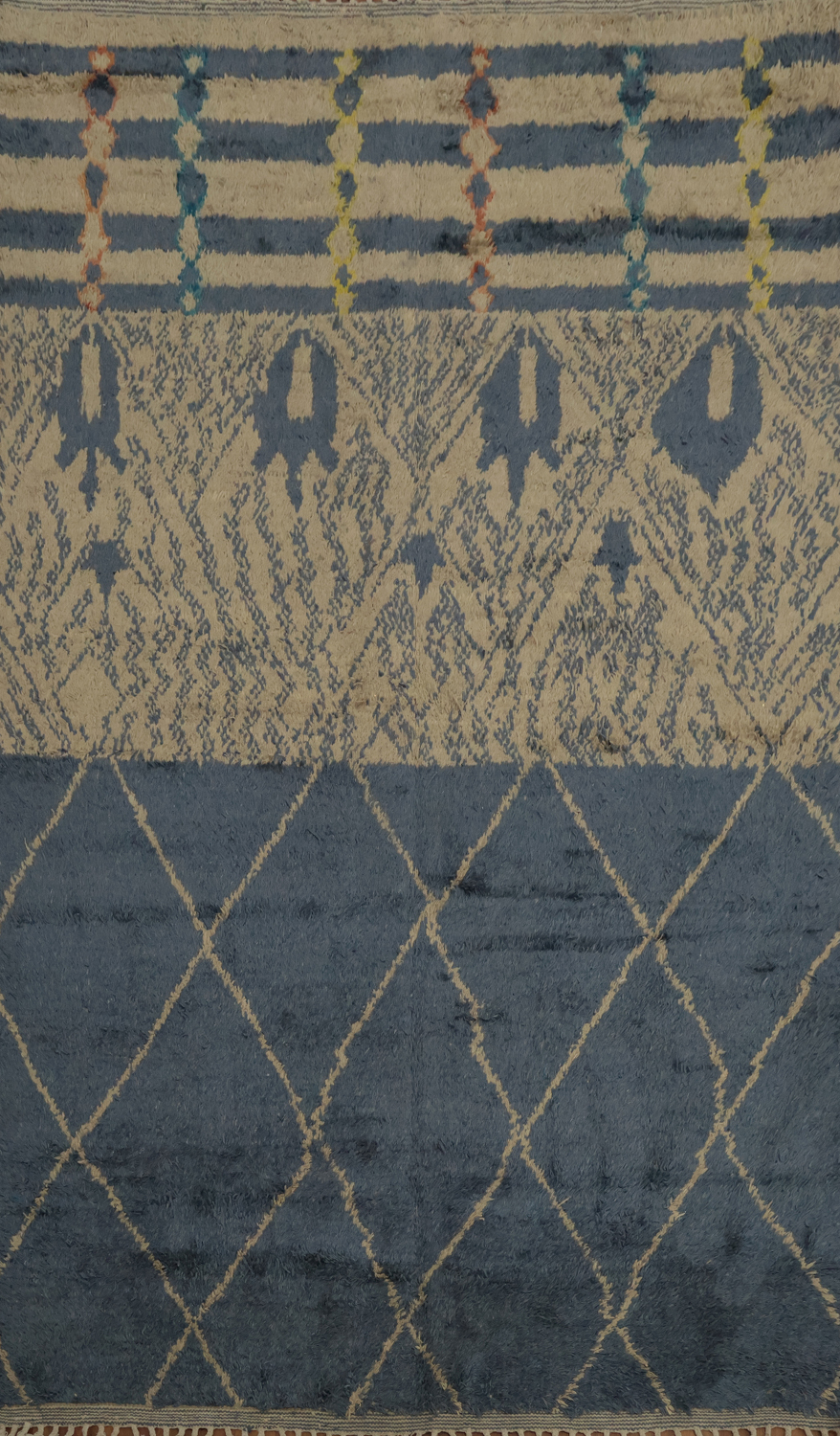 Plush Moroccan Area Rug 7x10 Featuring Unique Pattern Blend Design