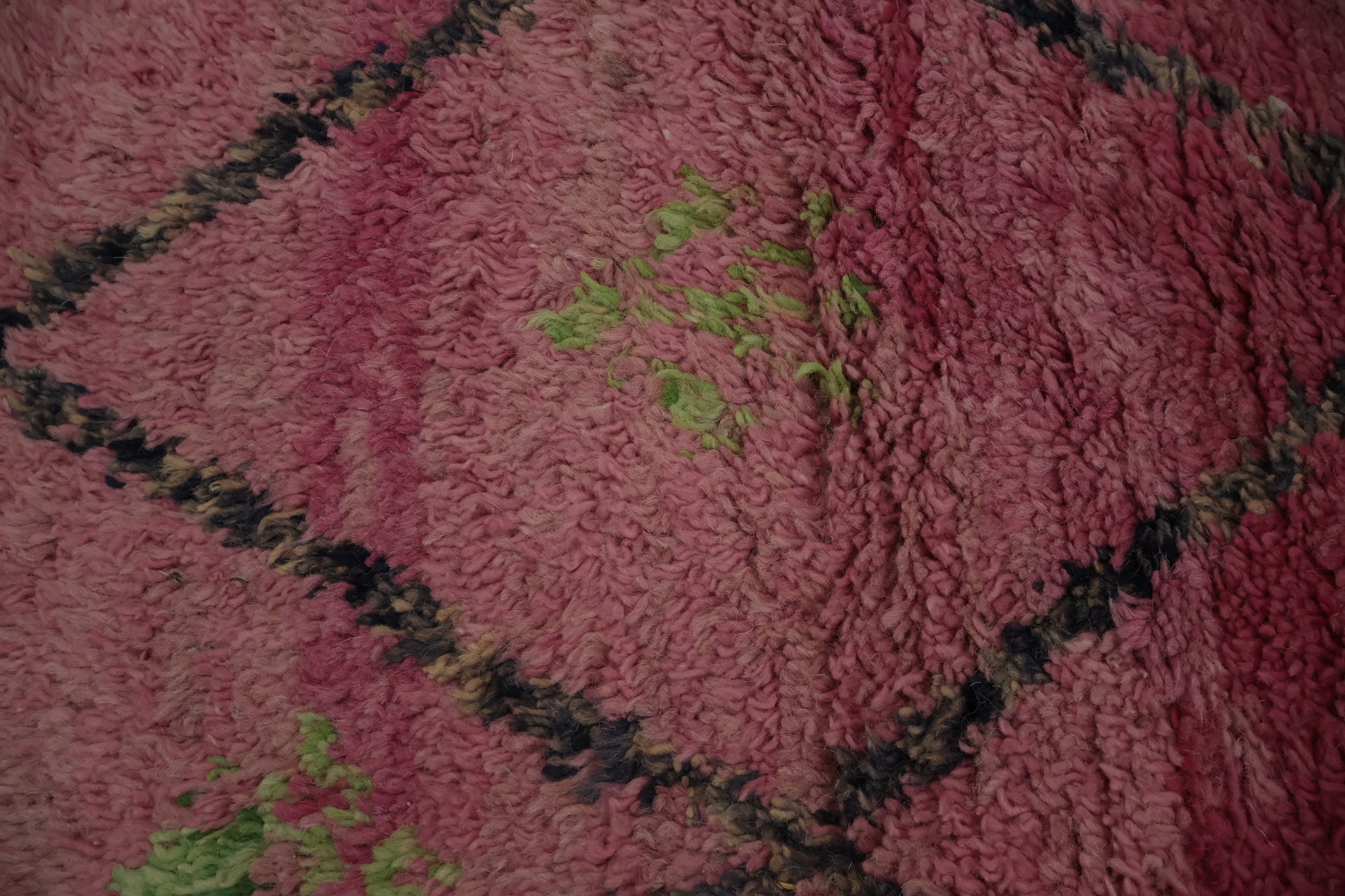 Soft Pink Plush Moroccan Area Rug 5x9 Add Sophisticated Flair to Rooms