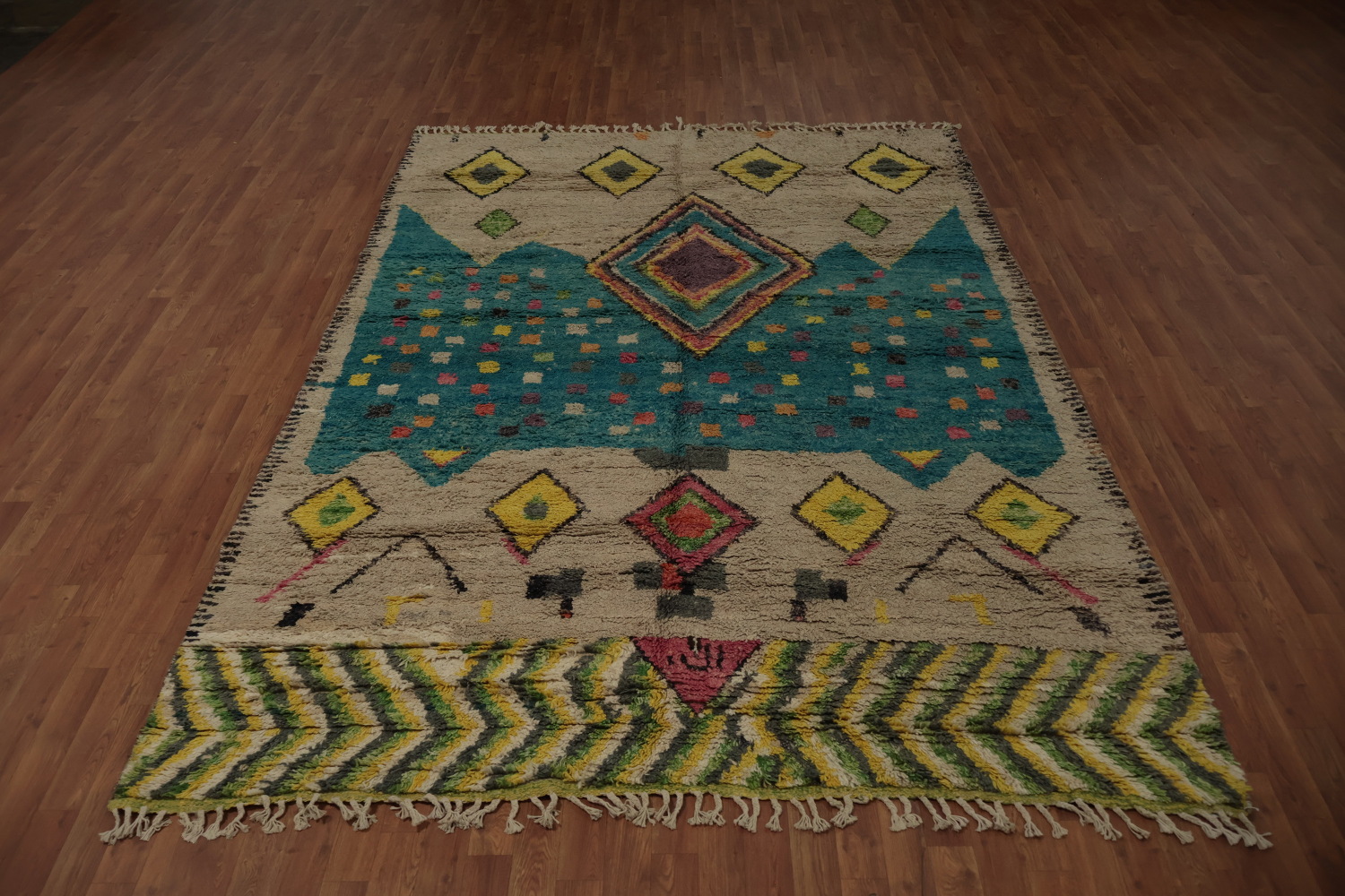 Multi-Tone Plush Moroccan Area Rug 7x10 for Eclectic Spaces