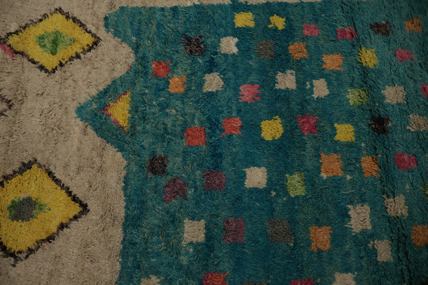 Multi-Tone Plush Moroccan Area Rug 7x10 for Eclectic Spaces