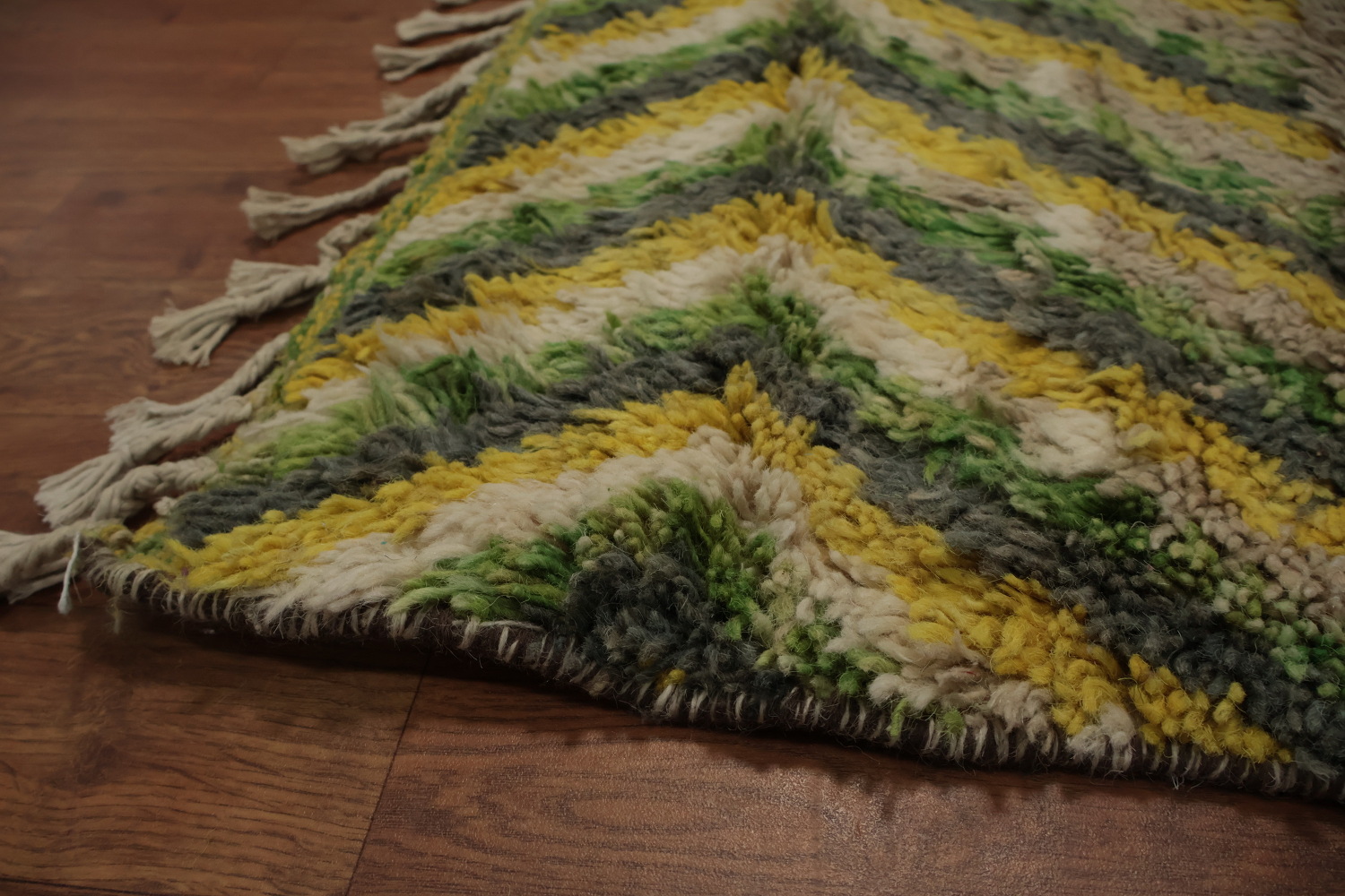 Multi-Tone Plush Moroccan Area Rug 7x10 for Eclectic Spaces