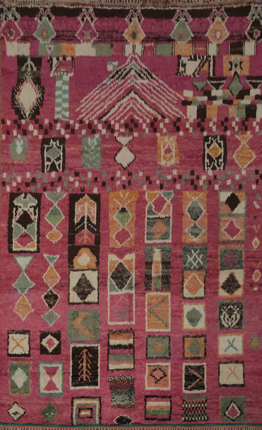 Bright and Bold: An Artistic Geometric Moroccan Large Rug 10x15
