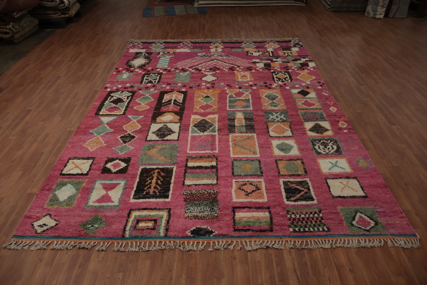 Bright and Bold: An Artistic Geometric Moroccan Large Rug 10x15