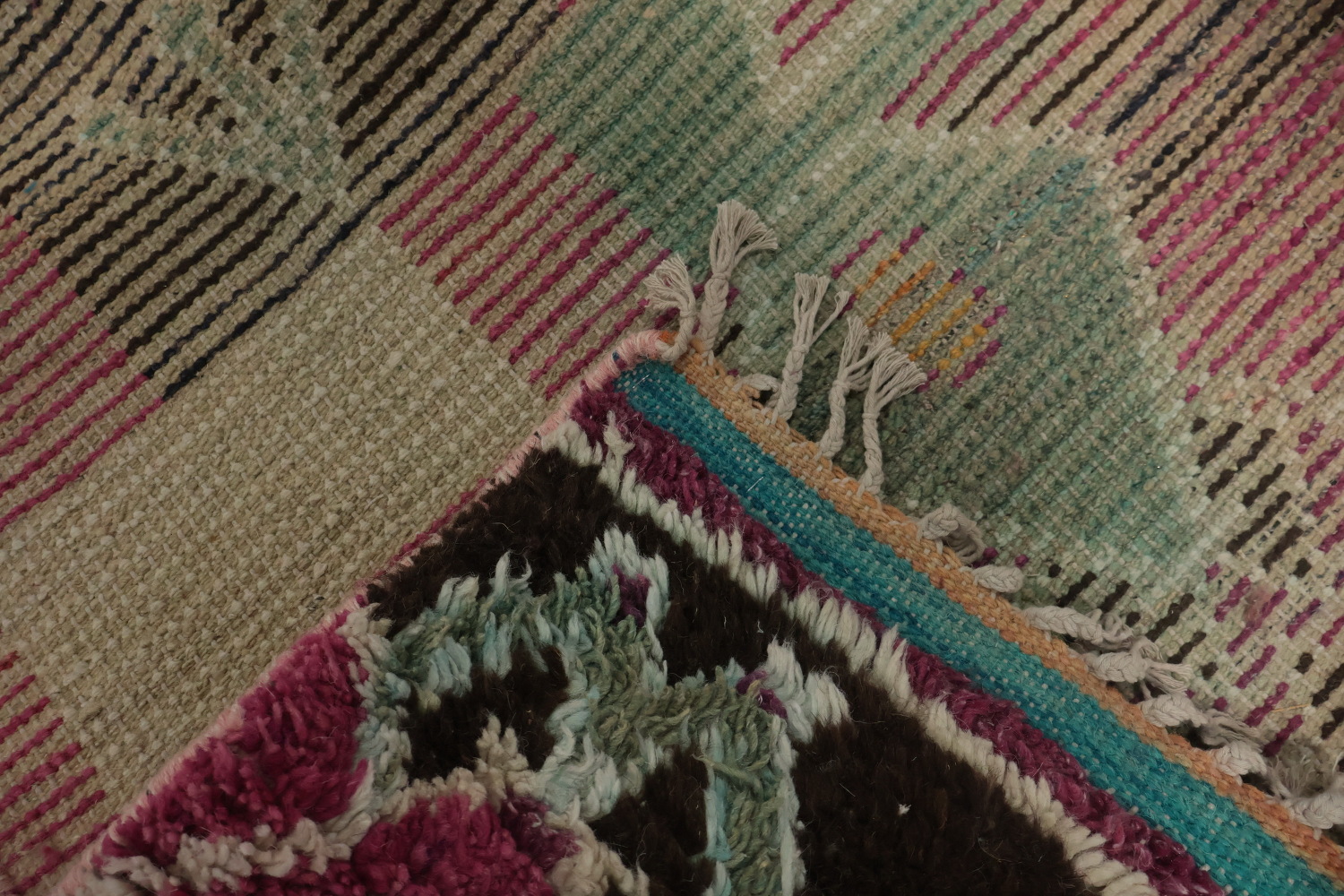 Bright and Bold: An Artistic Geometric Moroccan Large Rug 10x15