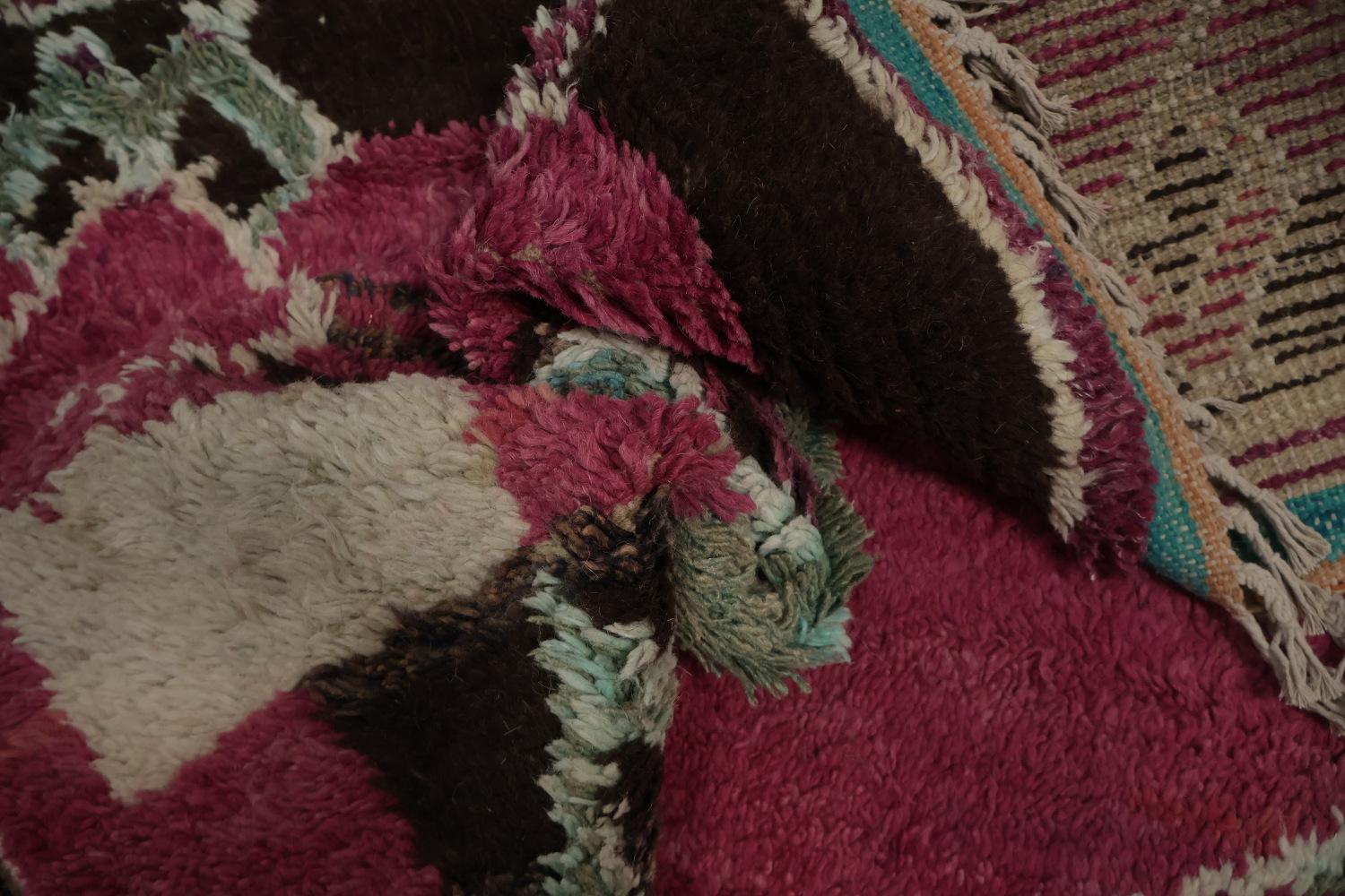 Bright and Bold: An Artistic Geometric Moroccan Large Rug 10x15