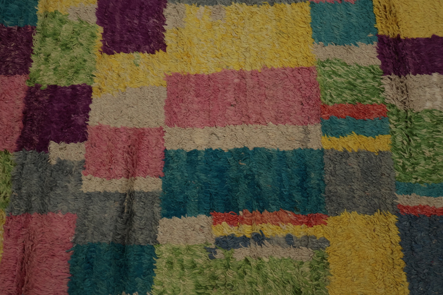 Geometric Plush Moroccan Area Rug 7x10 with Rich Colors