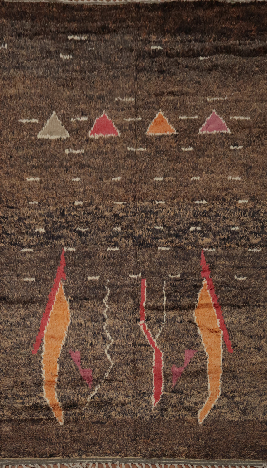 Plush Moroccan Area Rug 6x10 in Warm Tones with Artistic Highlights