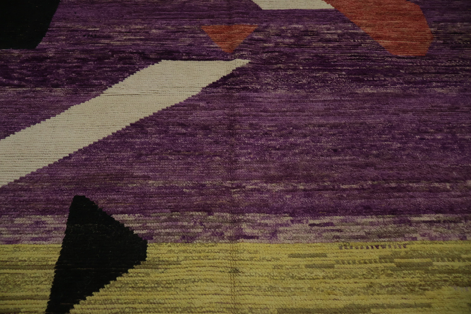 Stylish Abstract Moroccan Area Rug 9x13 Modern Design for Chic Interiors