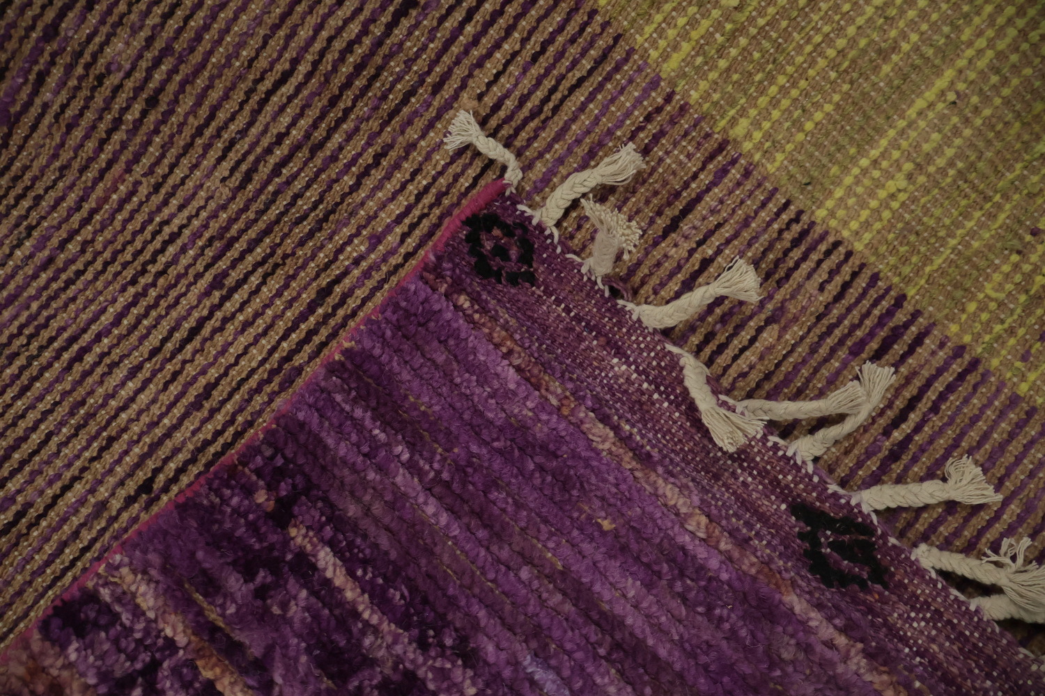 Stylish Abstract Moroccan Area Rug 9x13 Modern Design for Chic Interiors