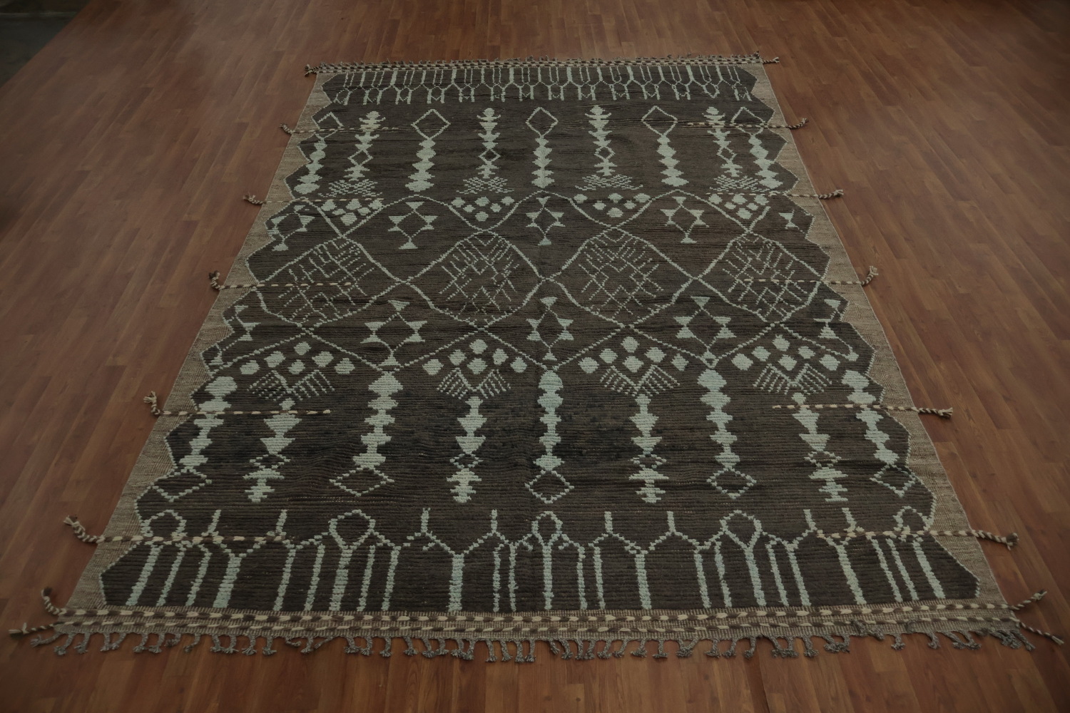 Sophisticated Handcrafted Moroccan Area Rug 8x13 for Stylish Interiors