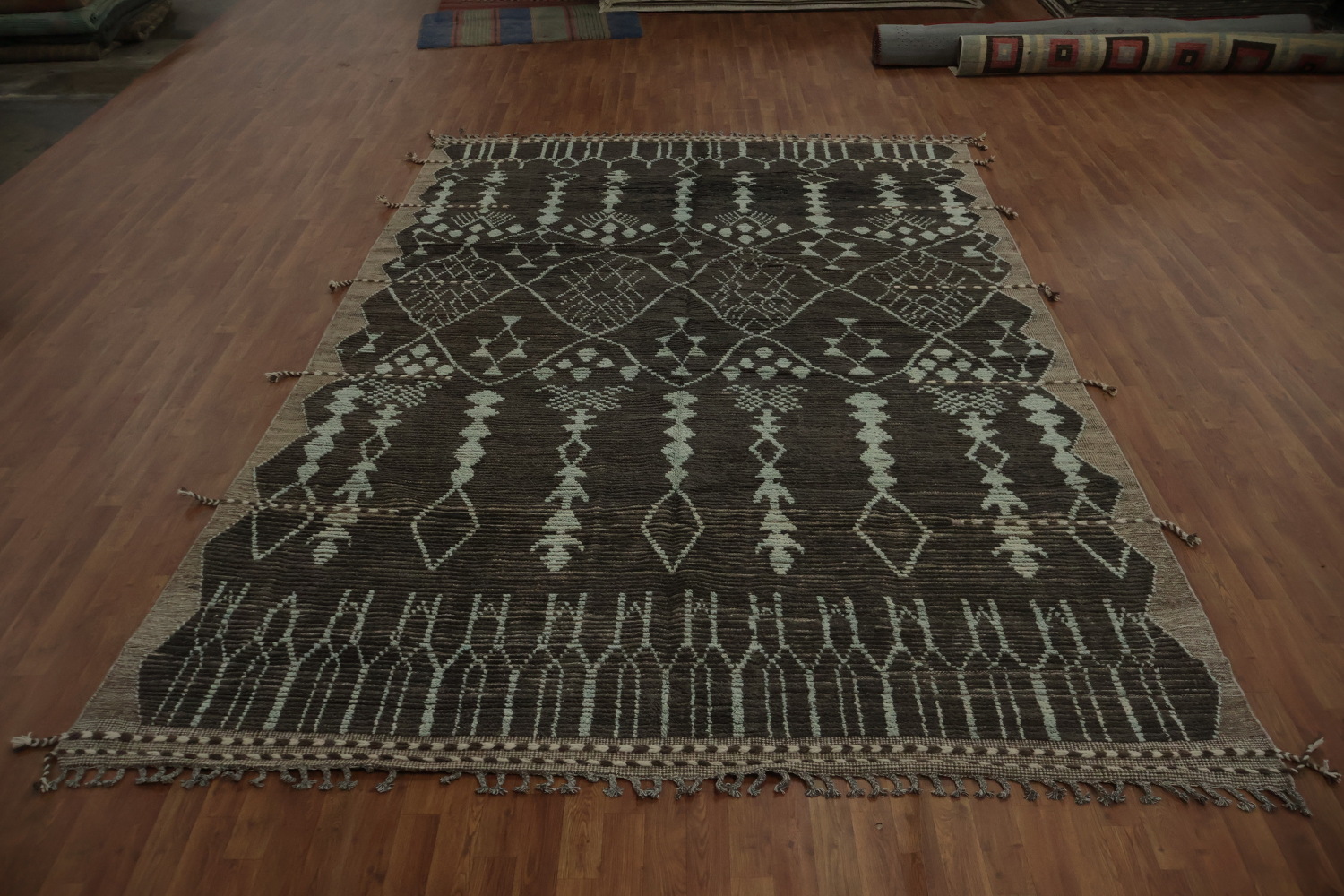Sophisticated Handcrafted Moroccan Area Rug 8x13 for Stylish Interiors