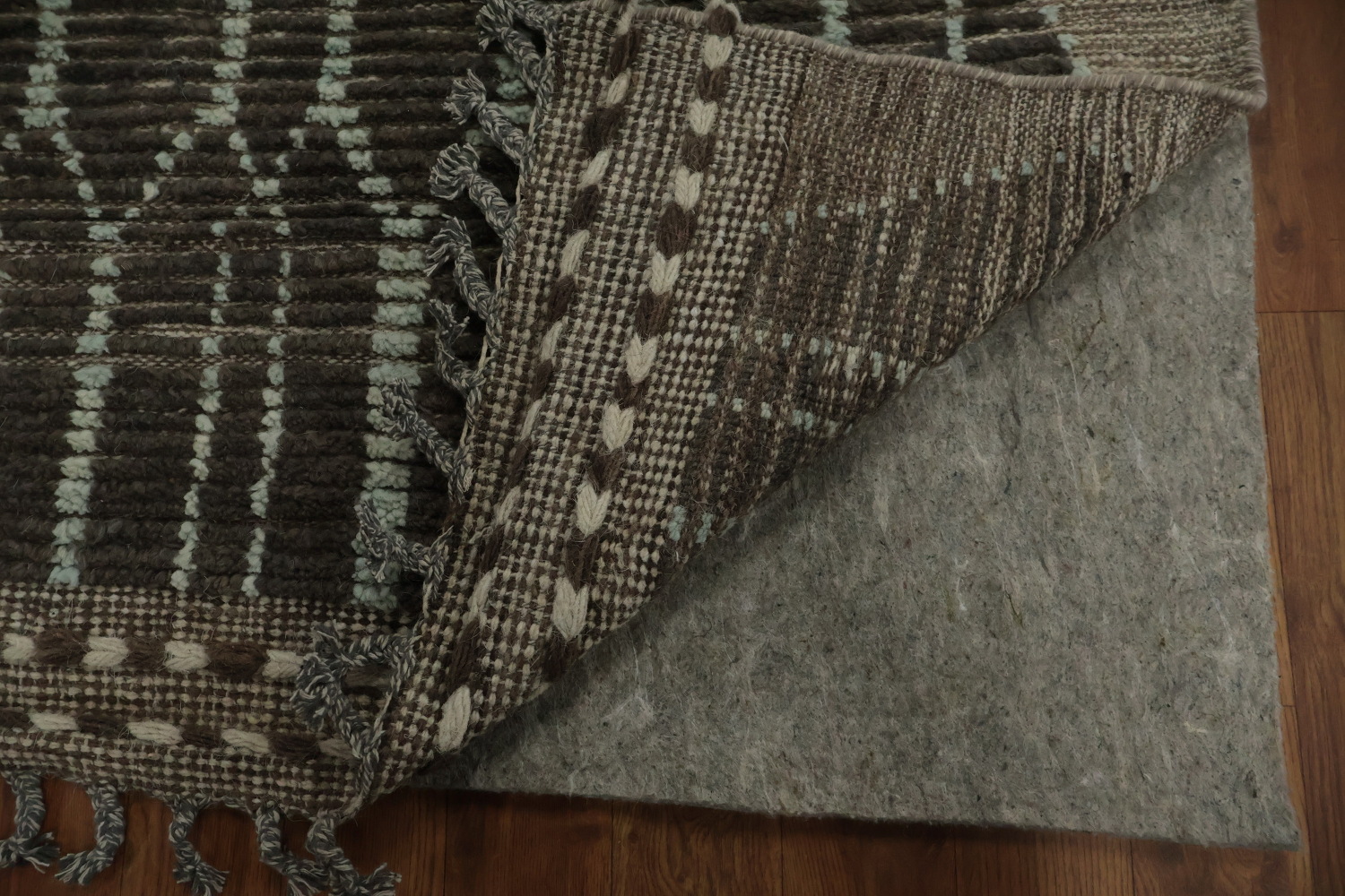 Sophisticated Handcrafted Moroccan Area Rug 8x13 for Stylish Interiors