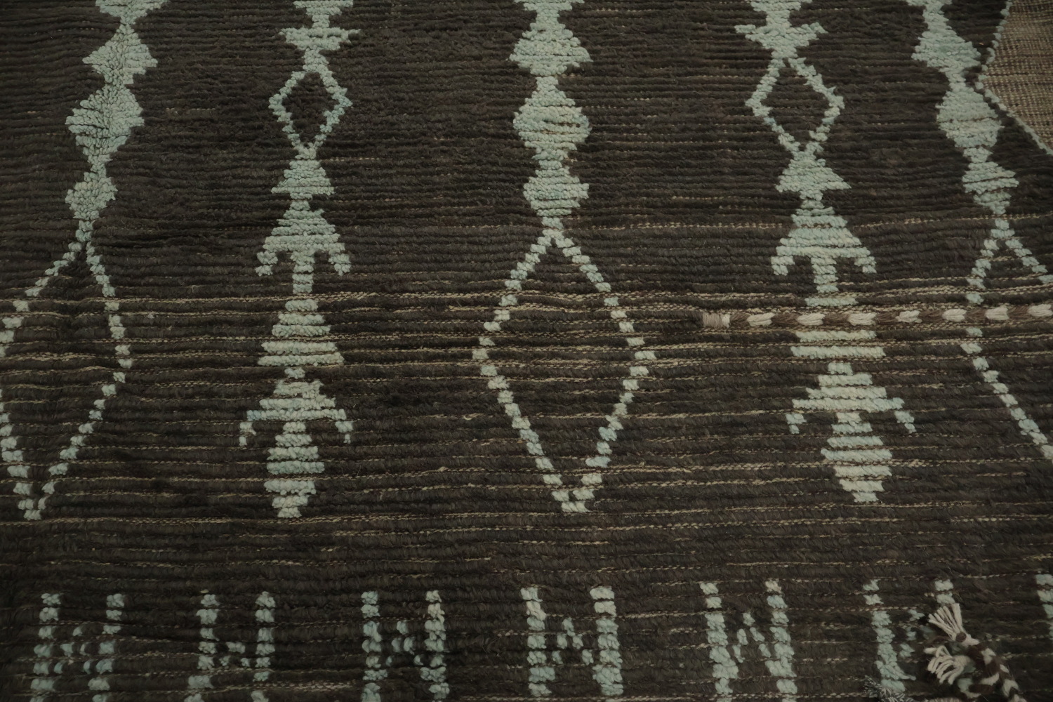 Sophisticated Handcrafted Moroccan Area Rug 8x13 for Stylish Interiors