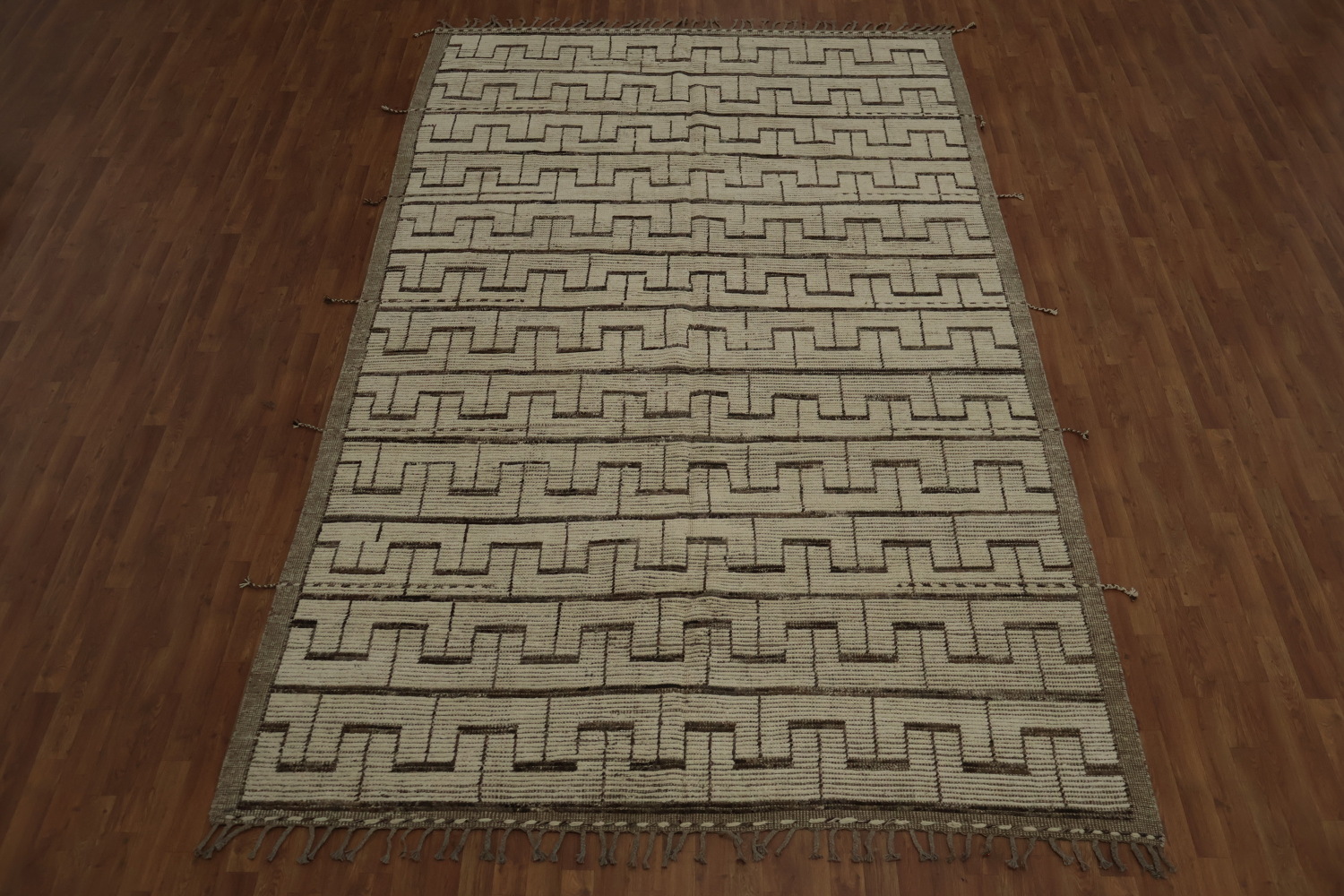 Geometric Moroccan Modern Area Rug 8x13 for a Modern Aesthetic