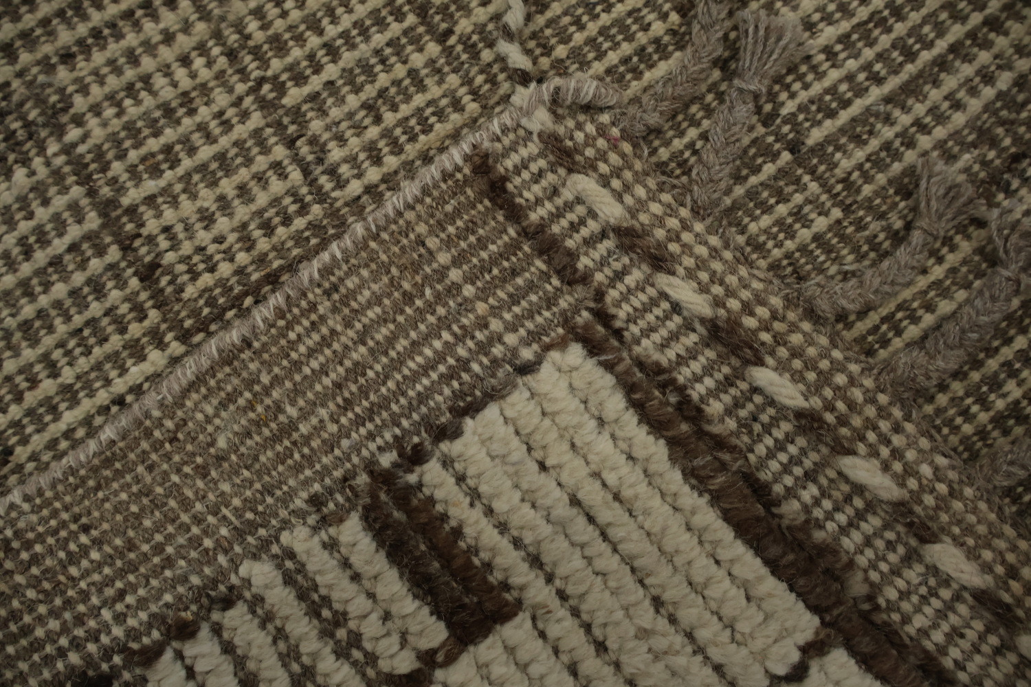 Geometric Moroccan Modern Area Rug 8x13 for a Modern Aesthetic