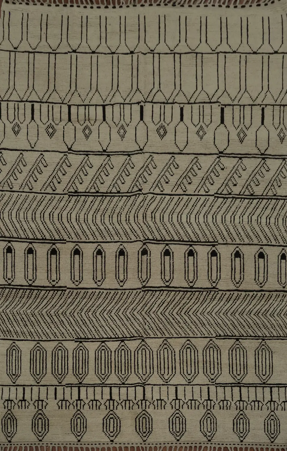 Elegant Geometric Moroccan Area Rug 8x11 for Stylish Home Decor