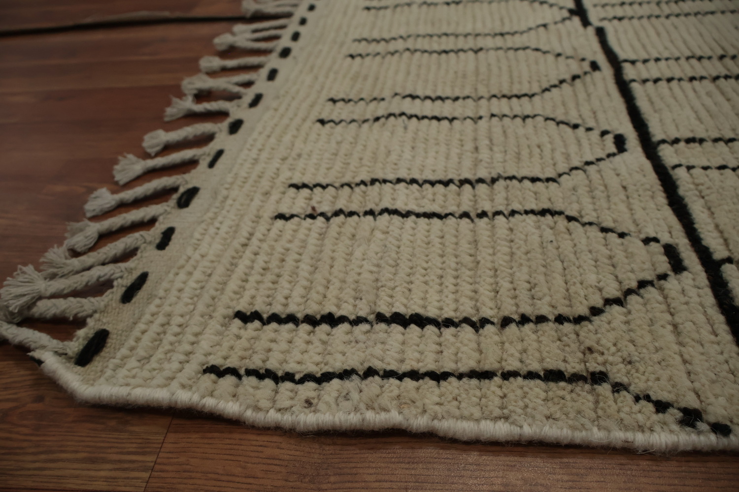 Elegant Geometric Moroccan Area Rug 8x11 for Stylish Home Decor