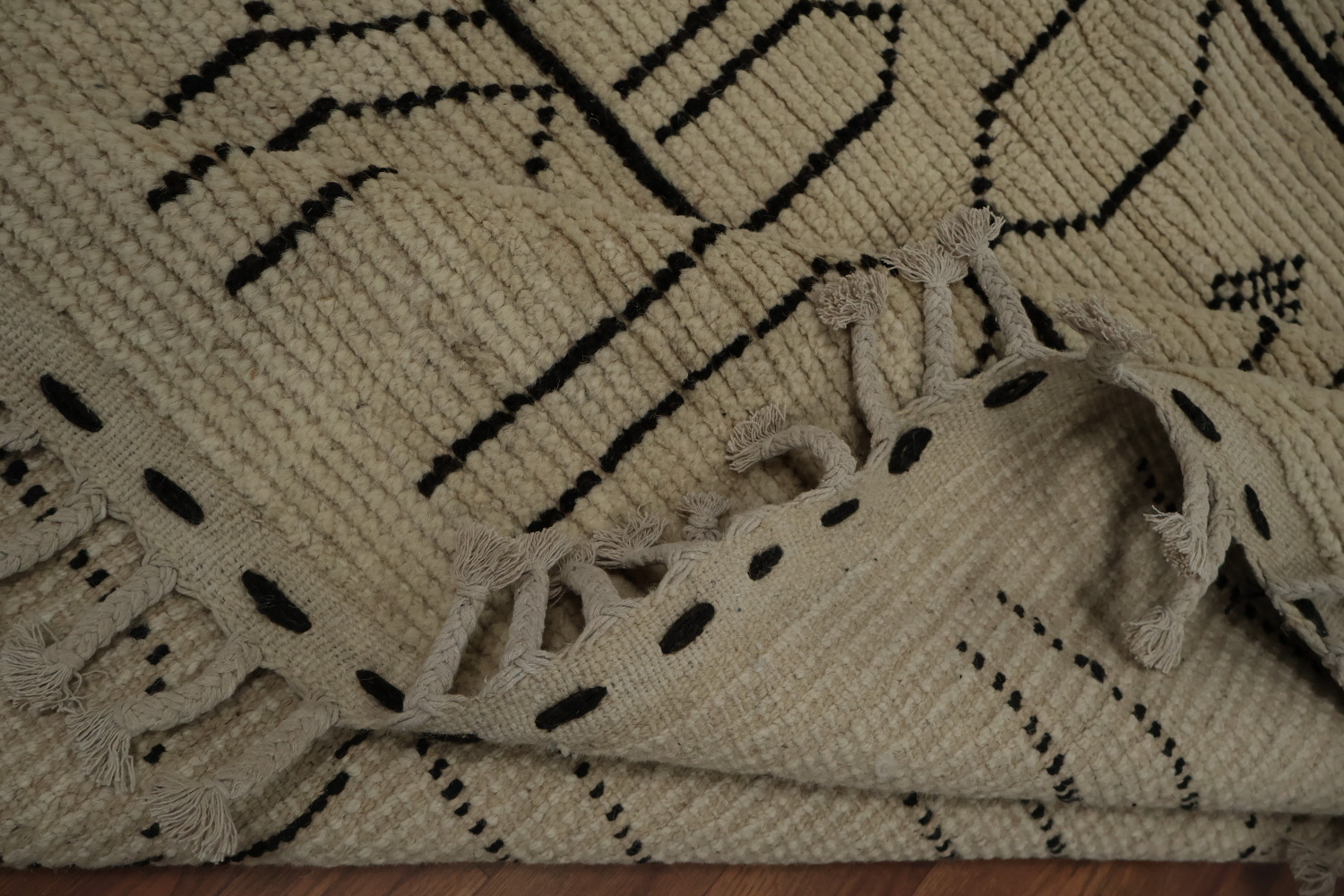 Elegant Geometric Moroccan Area Rug 8x11 for Stylish Home Decor