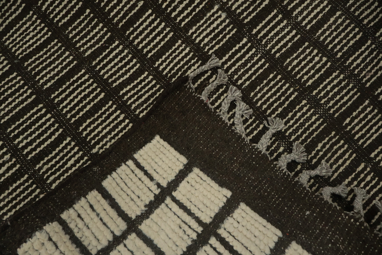 All-Over Checkered Moroccan Modern Large Rug 12x19
