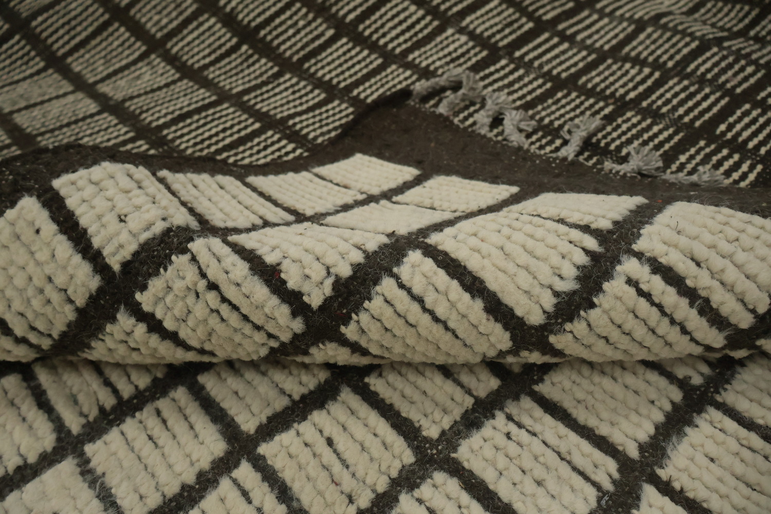 All-Over Checkered Moroccan Modern Large Rug 12x19