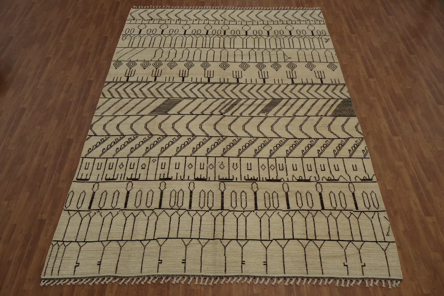 Sophisticated Moroccan Large Rug 10x14 with Artistic Linear Patterns