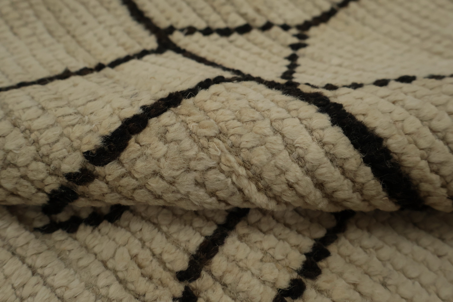 Sophisticated Moroccan Large Rug 10x14 with Artistic Linear Patterns