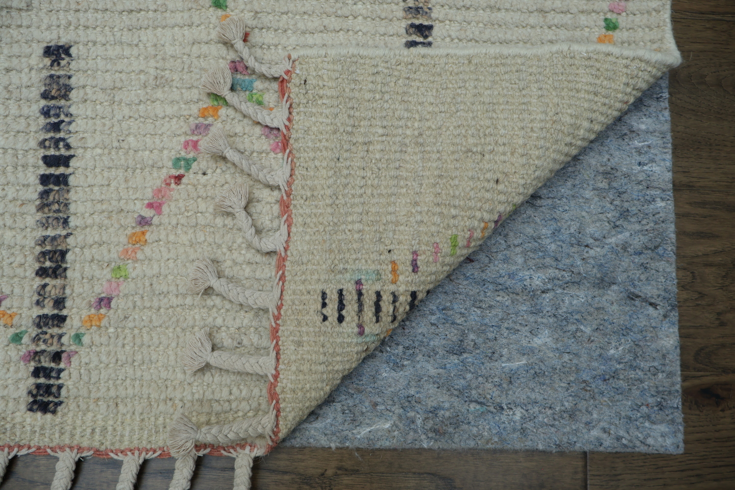 Sleek Modern Moroccan Rug: Abstract Geometric Symmetry for Any Room 6x10